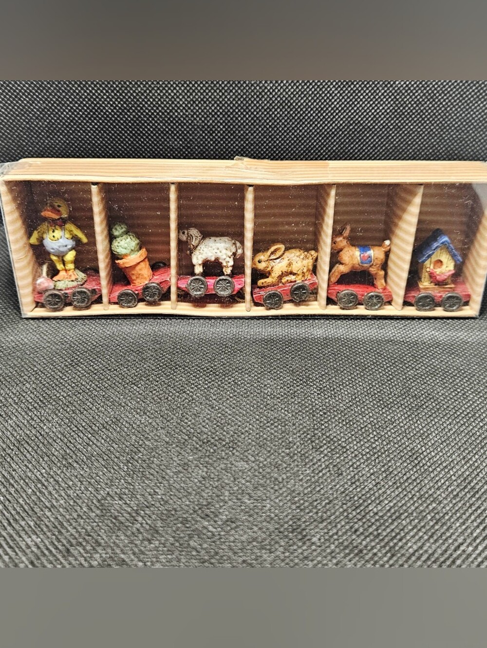 Darice Miniature Farm Animal Train Set 6 Pc Resin Duck Bunny Sheep Birdhouse Cra